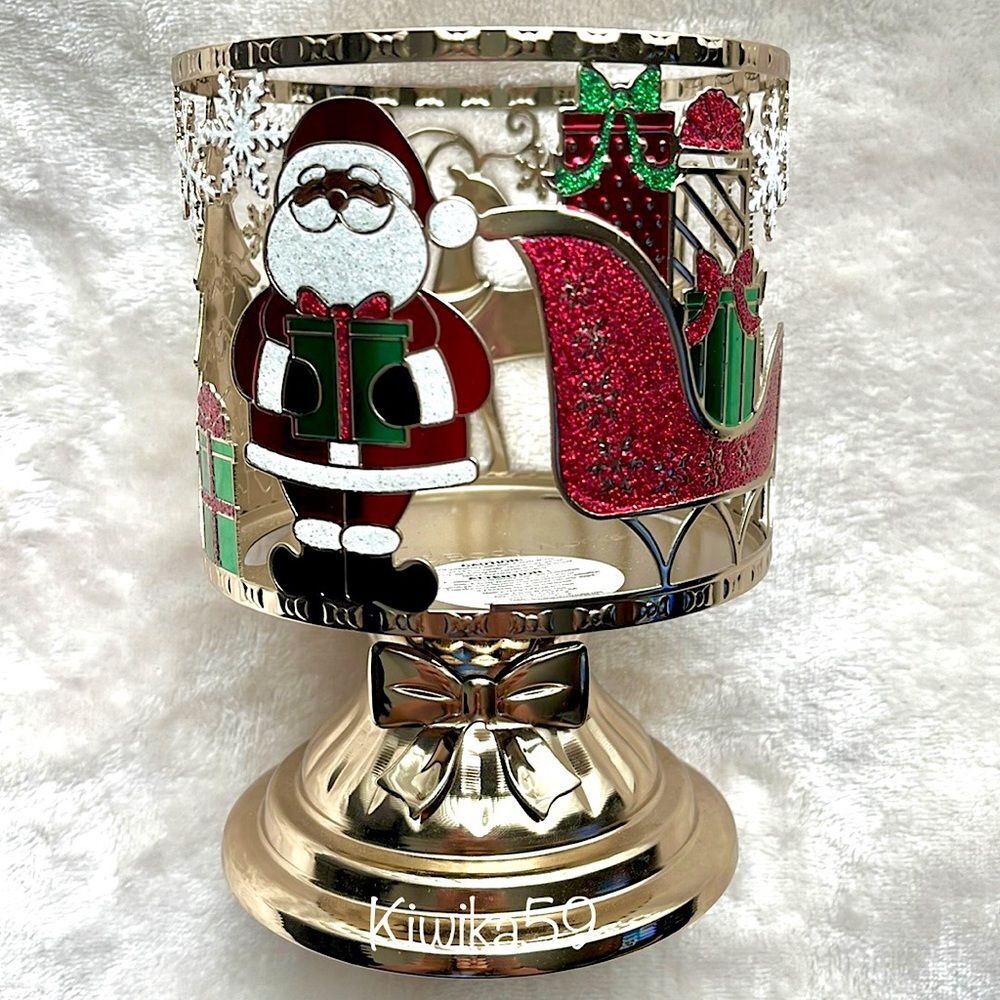 Bath & Body Works Santa’s Sleigh Pedestal